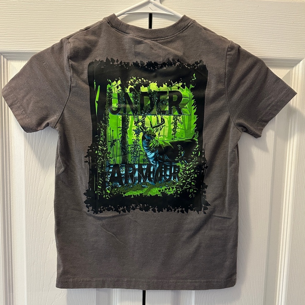Boys Under Armour Size XS T-shirt